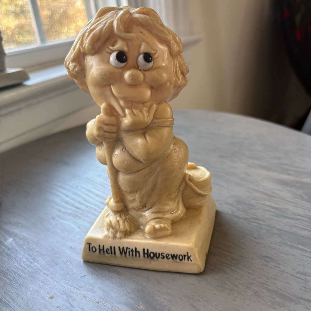 Vintage Russ Berrie & Co 1970’s figurine